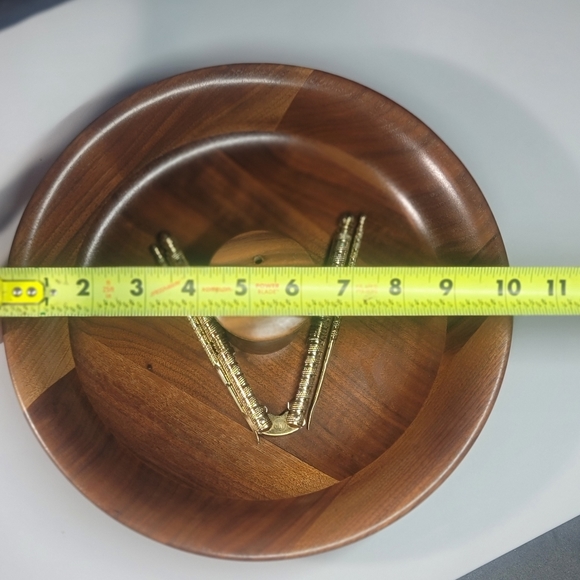 HMQ America Solid Walnut Nut Bowl with tools - Picture 10 of 10